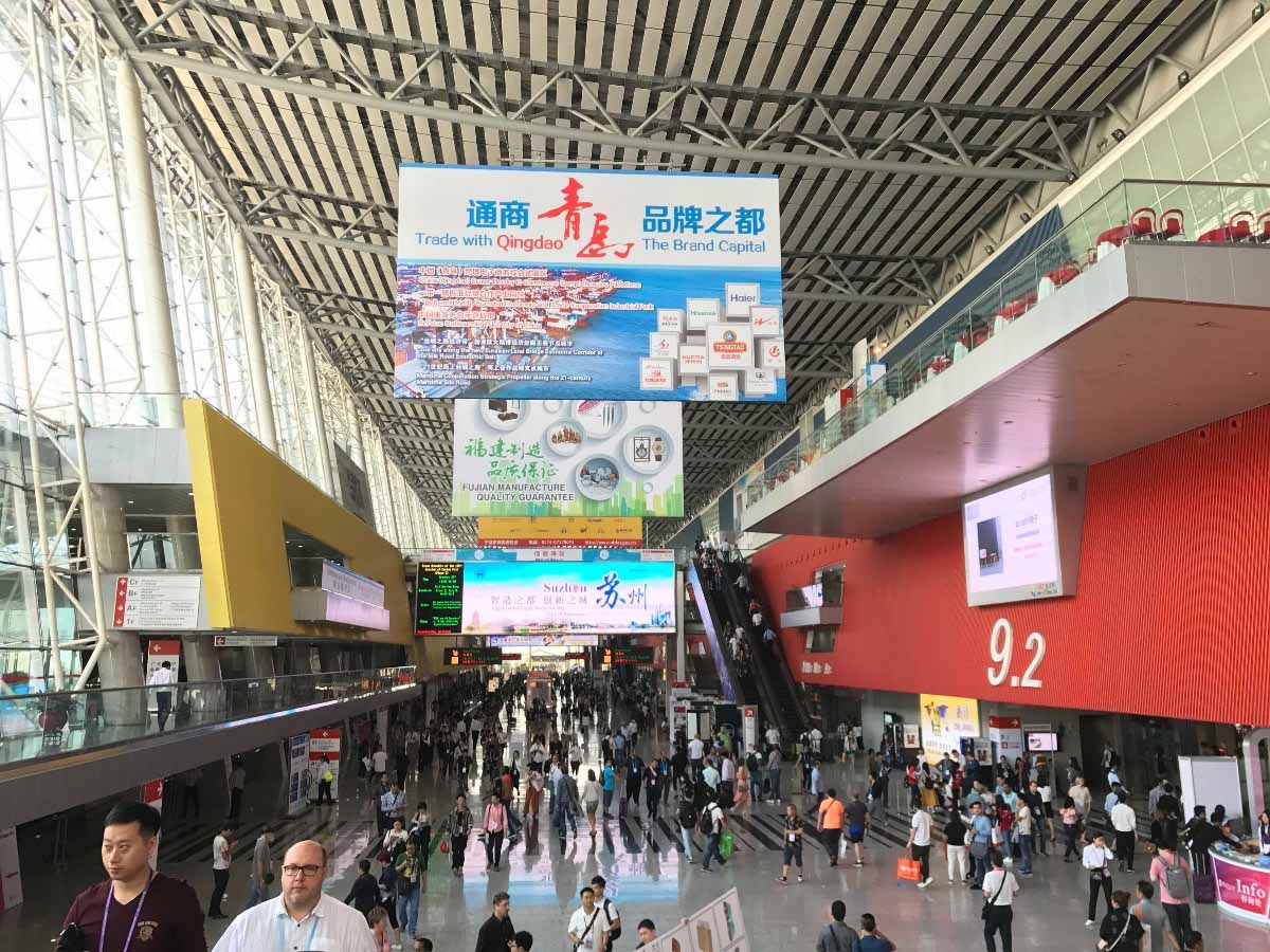 展会翻译.jpg